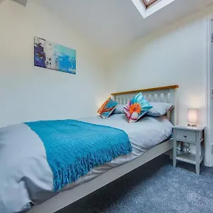 Holiday home Brighton Terrace - Elegant 4 Bed, Walkley
